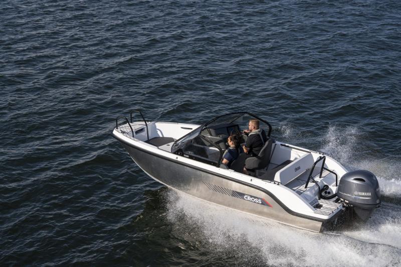 Yamarin Cross 55 Bow Rider