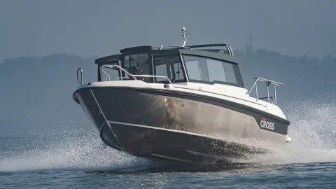 Cross 60 Cabin