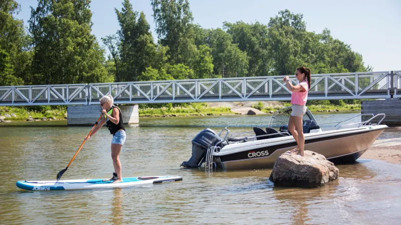 Cross 49BR is the perfect choice for fun summer moments