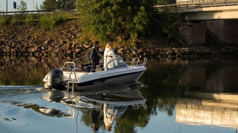 Cross 57 BR with Yamaha F115 engine