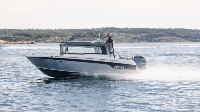 Cross 60 Cabin