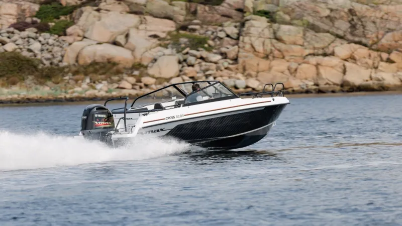 Yamarin Cross 62 V MAX