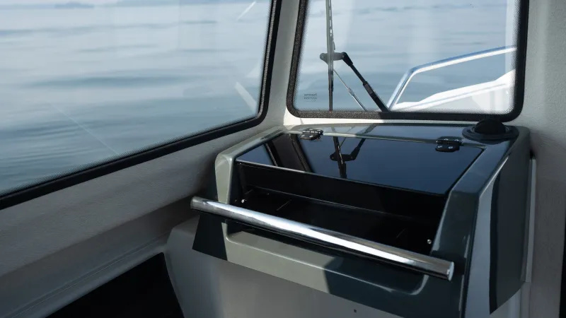 Cross 60 Cabin